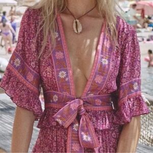 Spell Sienna Cropped Blouse In Fuchsia